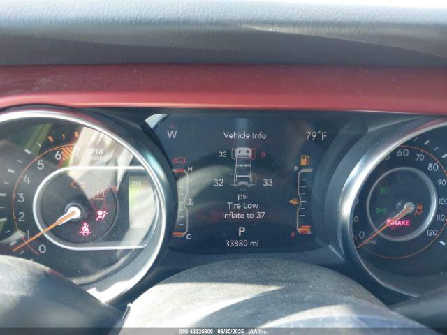 Jeep Wrangler 4-door Rubicon 4x4 Image 16