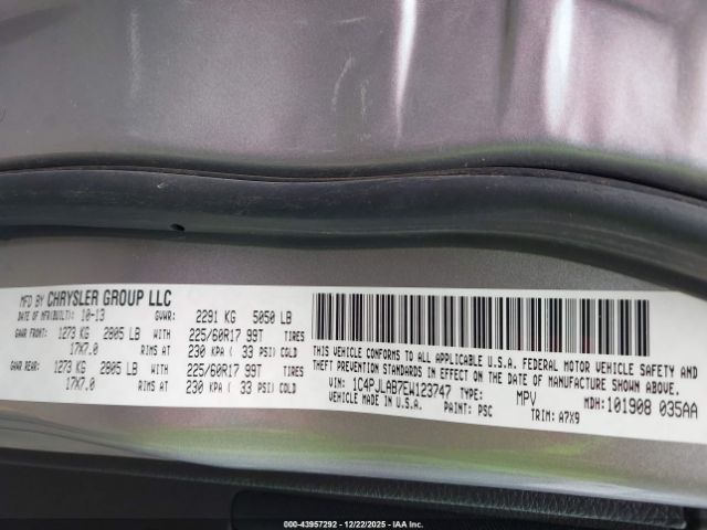 Jeep Cherokee Sport Image 11