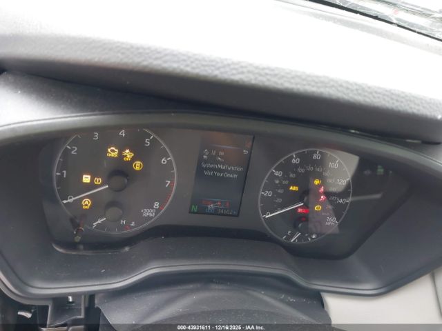 Toyota Corolla L Image 10