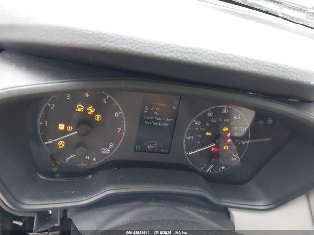 Toyota Corolla L Image 10