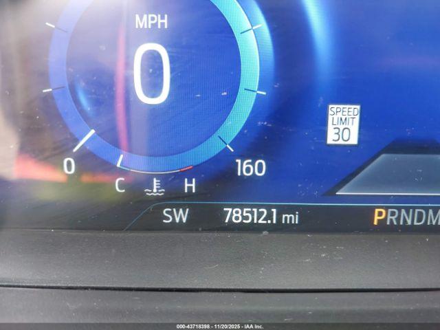 Ford Explorer Platinum Image 8