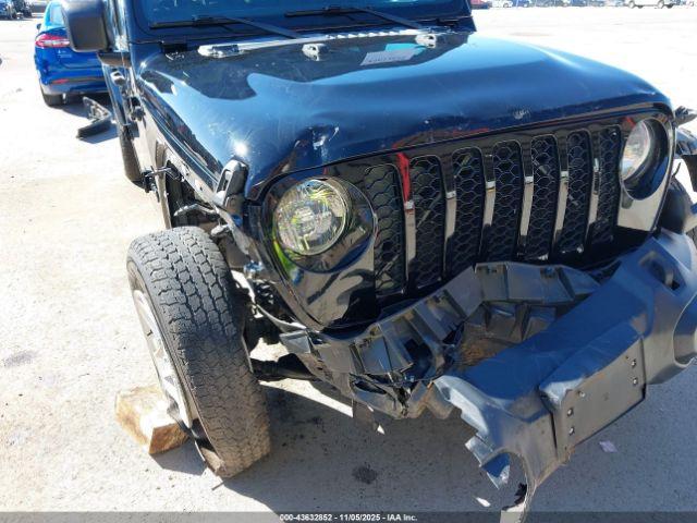 Jeep Gladiator Sport S 4x4 Image 4