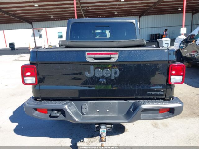 Jeep Gladiator Sport S 4x4 Image 7