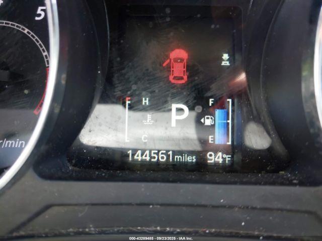 Mitsubishi Outlander Image 17