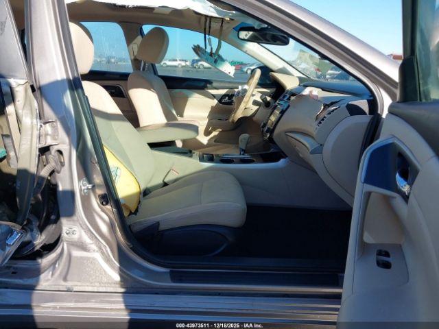 Nissan Altima 2.5 Sv Image 5