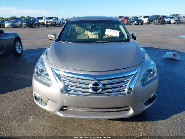 Nissan Altima 2.5 Sv Image 9