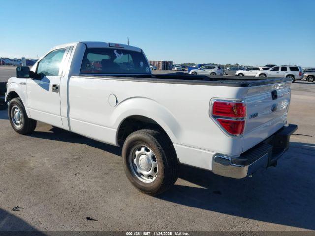 Ford F-150 Xl Image 12