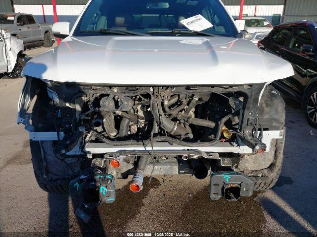 Ford Expedition Limited Image 9