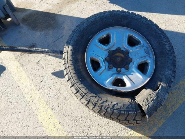 Ram 2500 Tradesman  4x4 8' Box Image 11