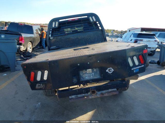 Ram 2500 Tradesman  4x4 8' Box Image 2