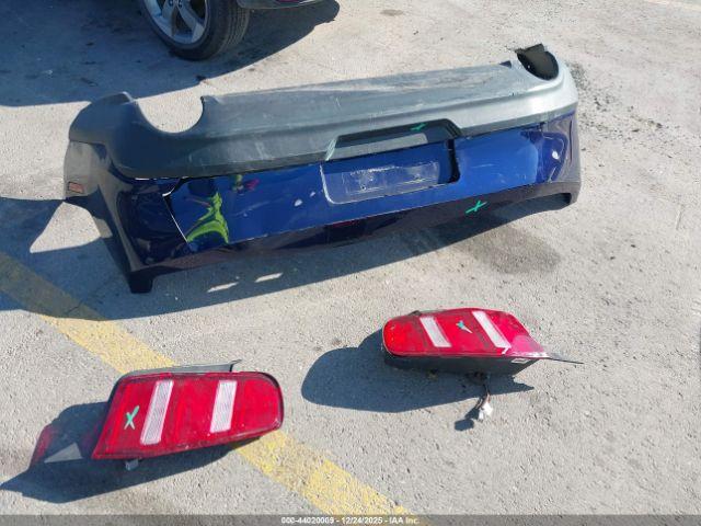 Ford Mustang V6 Premium Image 6