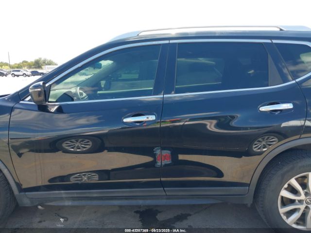 Nissan Rogue Sv Fwd Image 8