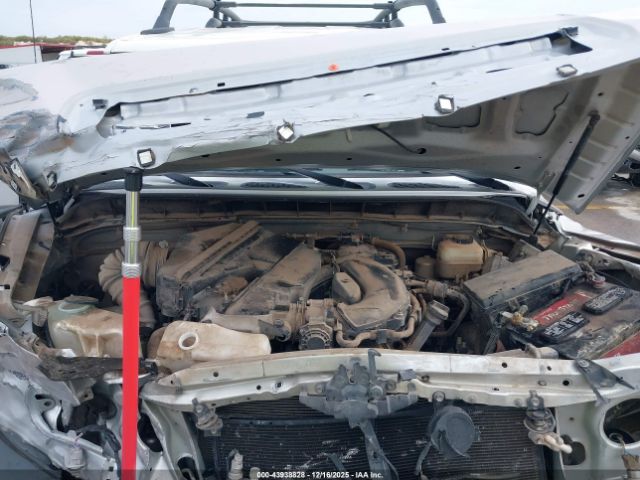 Toyota FJ Cruiser Image 13