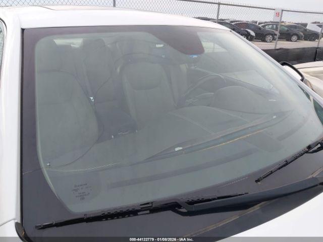 Chrysler 300c Luxury Series Image 3